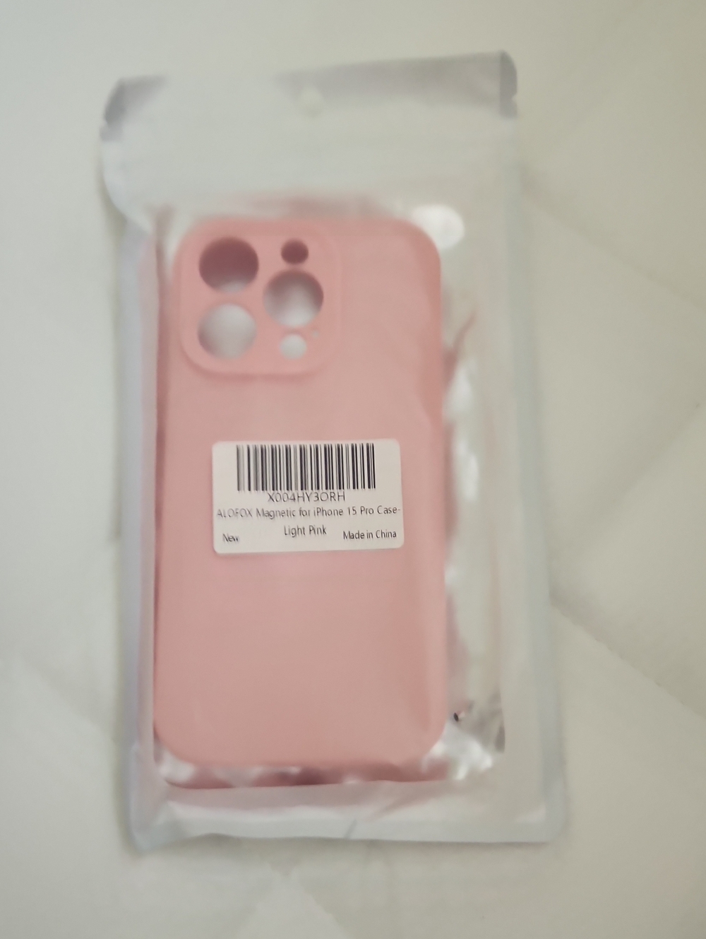 Light Pink iPhone 15 Pro Magnetic Case - Soft Protective Cover